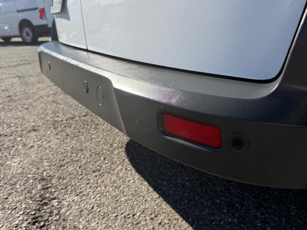 Ford Transit Connect Vehicle Full-screen Gallery Image 25