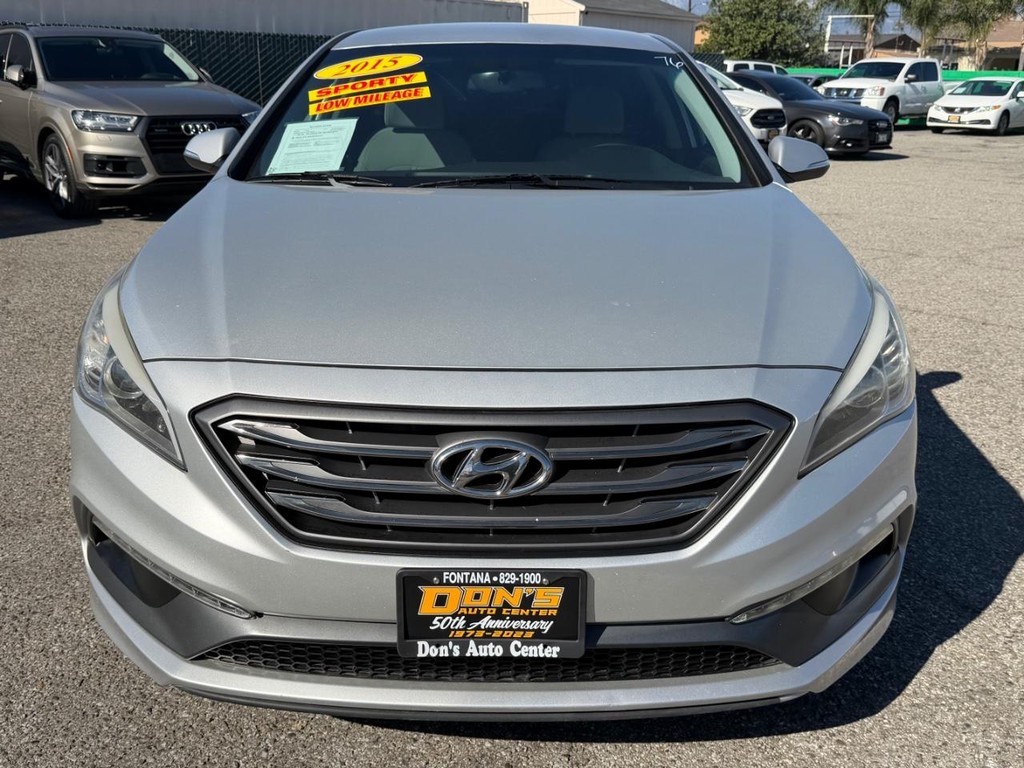 Hyundai Sonata Vehicle Full-screen Gallery Image 14