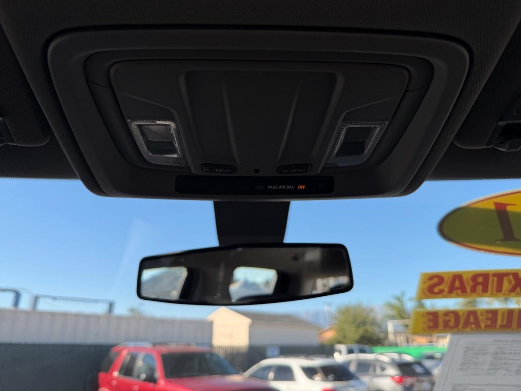 Chevrolet Silverado 2500HD Vehicle Full-screen Gallery Image 53