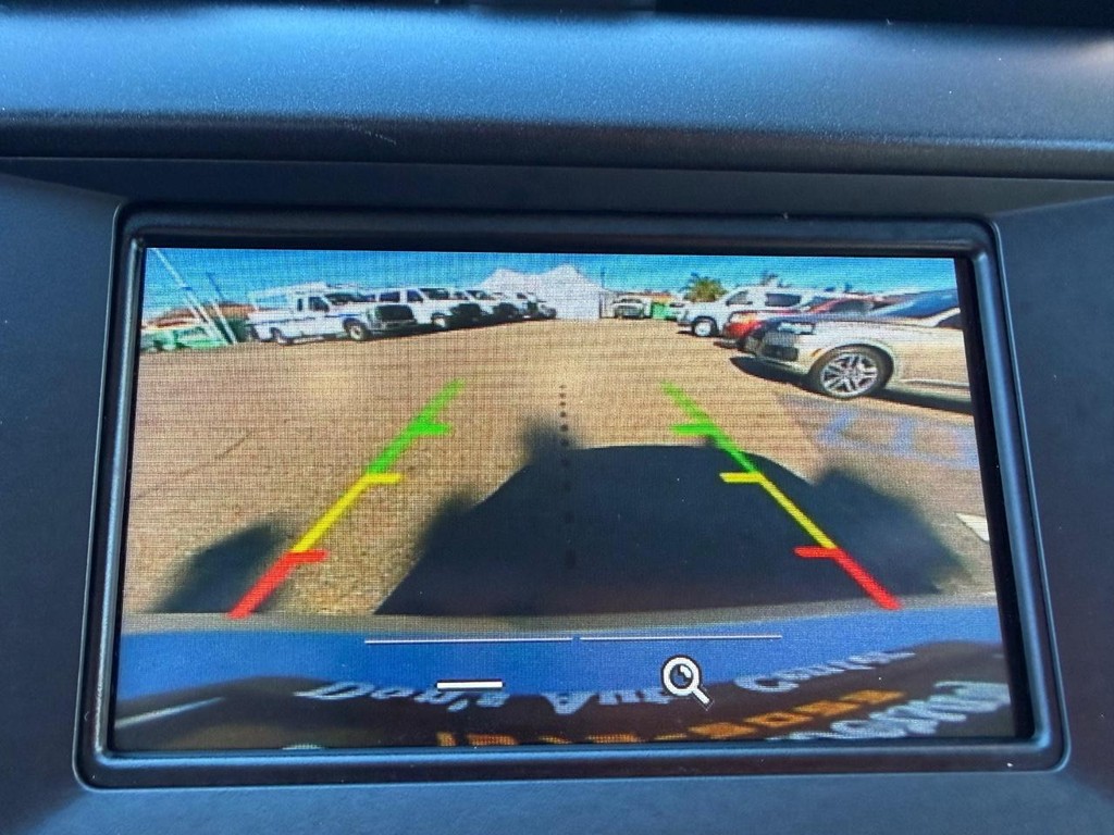 Ford Fusion Vehicle Full-screen Gallery Image 40