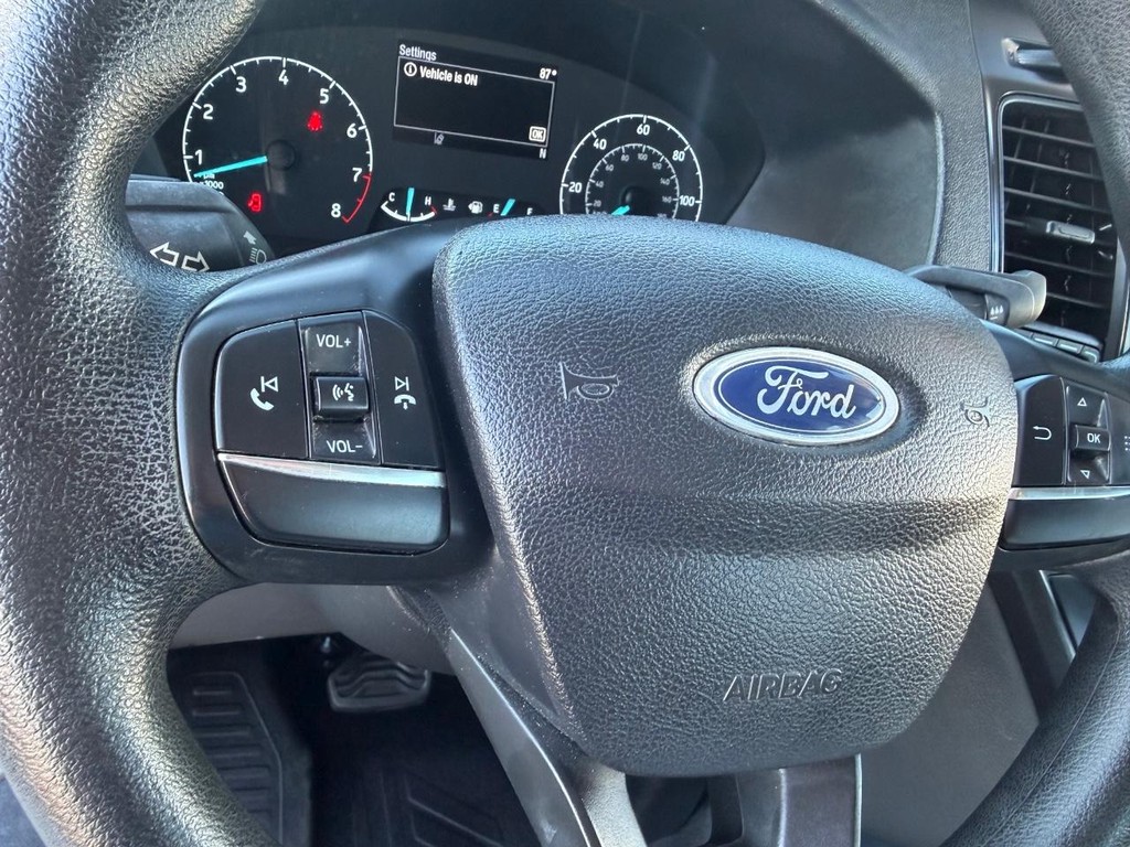 Ford Transit 250 Vehicle Full-screen Gallery Image 37