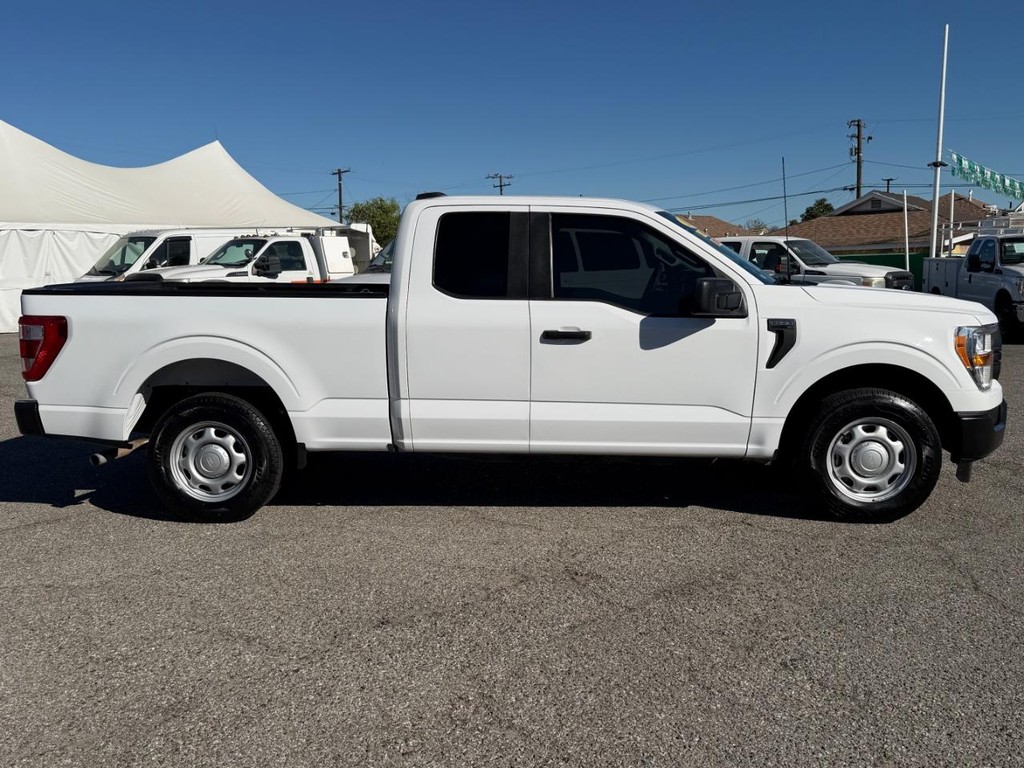Ford F-150 Vehicle Full-screen Gallery Image 05