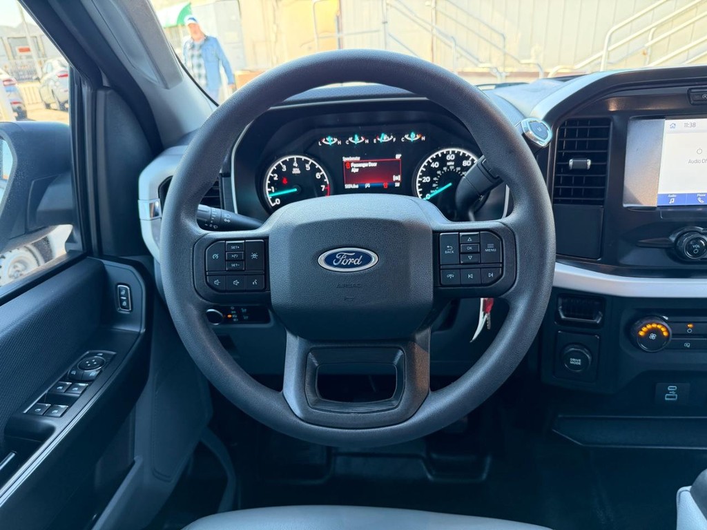 Ford F-150 Vehicle Full-screen Gallery Image 33