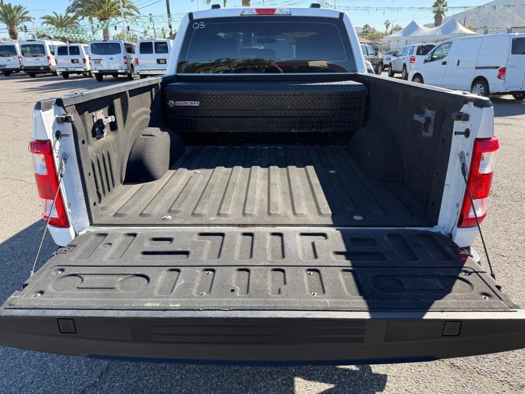 Ford F-150 Vehicle Full-screen Gallery Image 47