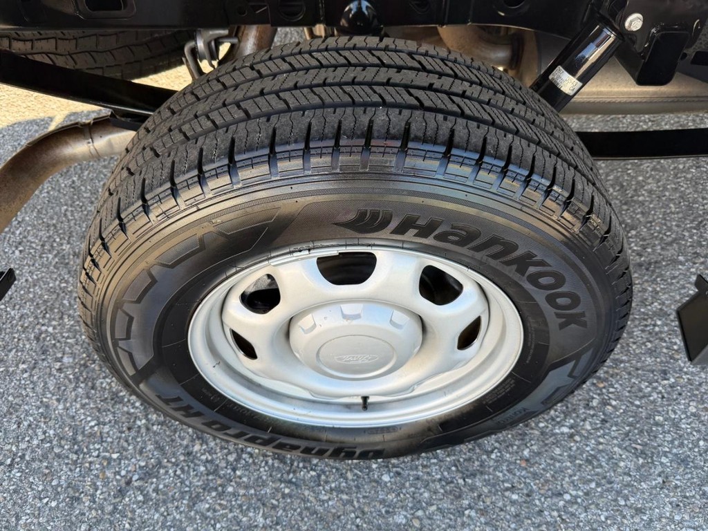 Ford F-150 Vehicle Full-screen Gallery Image 49