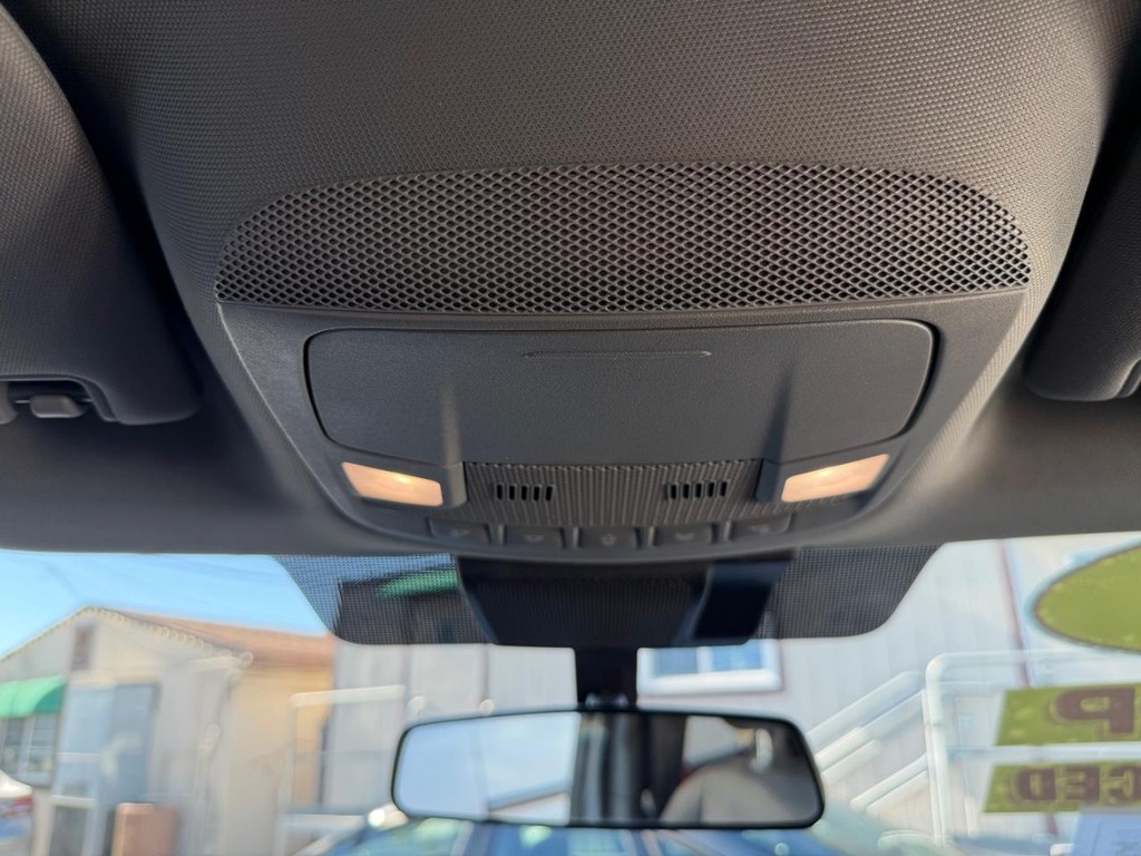 Ford F-150 Vehicle Full-screen Gallery Image 38