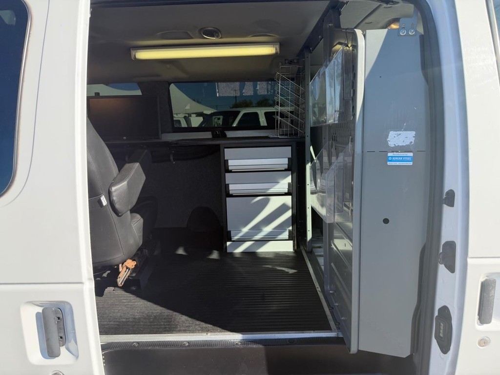 Ford E-250 Mobile Office Vehicle Full-screen Gallery Image 16