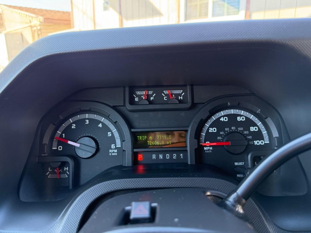 Ford E-250 Mobile Office Vehicle Full-screen Gallery Image 43