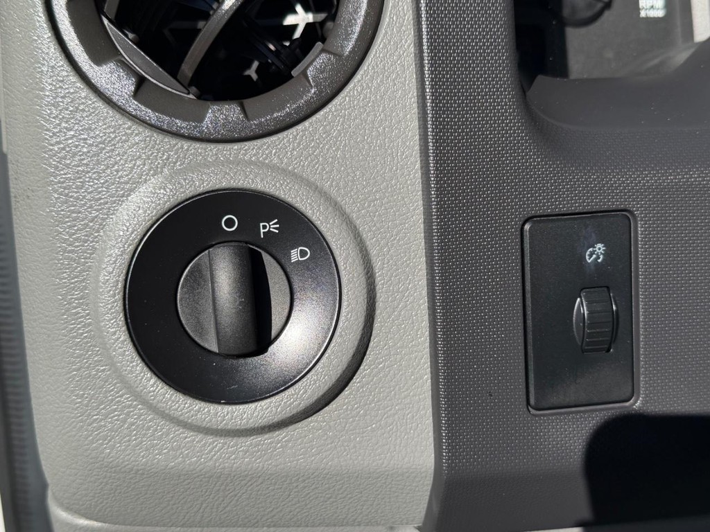 Ford E-250 Mobile Office Vehicle Full-screen Gallery Image 45