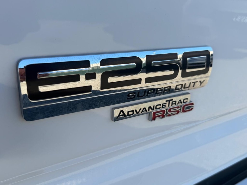 Ford E-250 Mobile Office Vehicle Full-screen Gallery Image 52