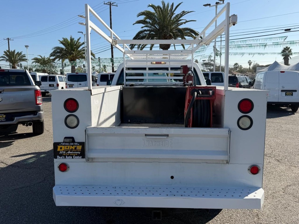 Ford F-250 Vehicle Full-screen Gallery Image 08