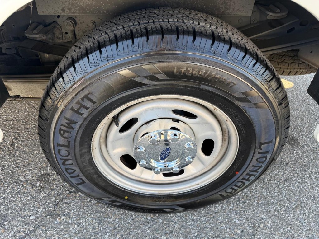 Ford F-250 Vehicle Full-screen Gallery Image 51