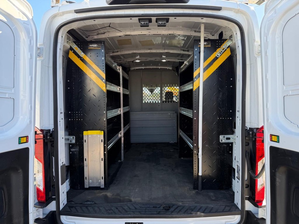 Ford Transit 150 Vehicle Full-screen Gallery Image 16