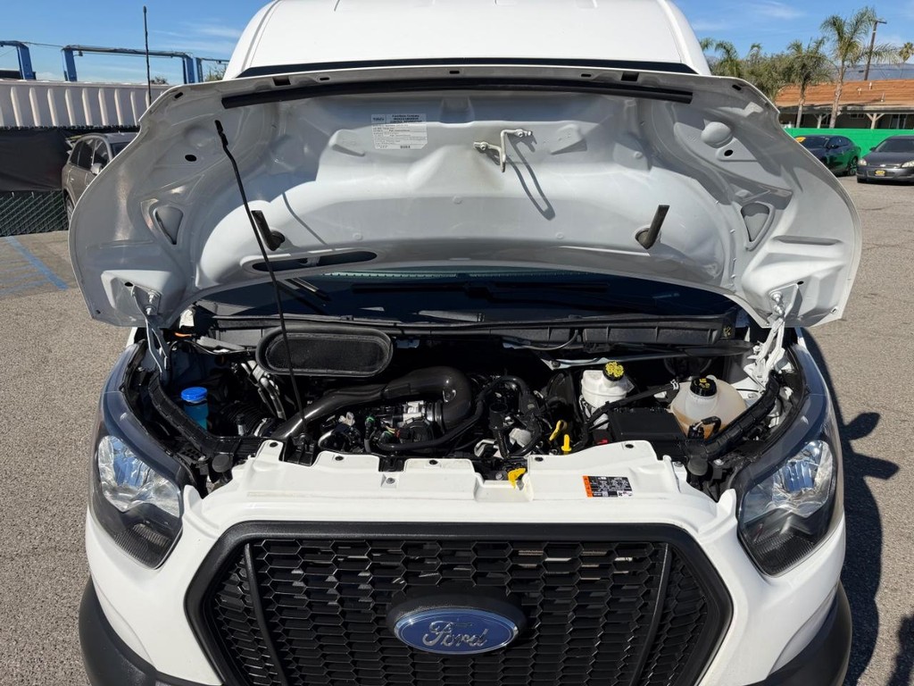 Ford Transit 150 Vehicle Full-screen Gallery Image 47