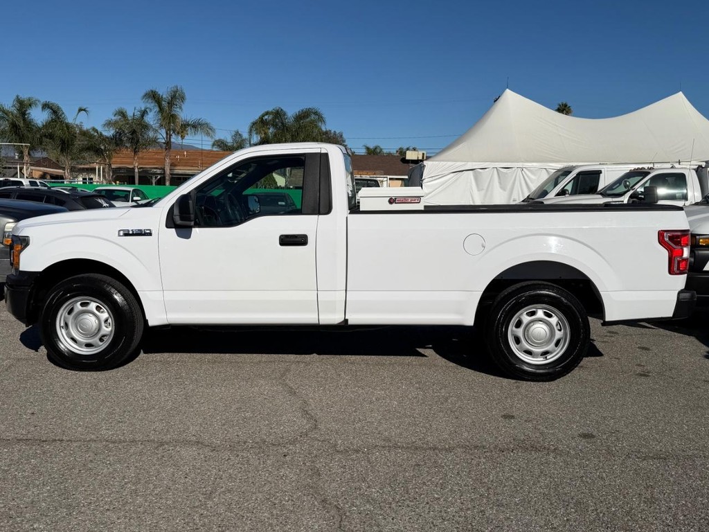 Ford F-150 Vehicle Full-screen Gallery Image 11
