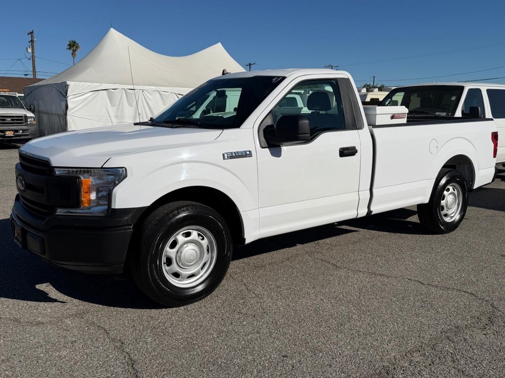 Ford F-150 Vehicle Full-screen Gallery Image 12