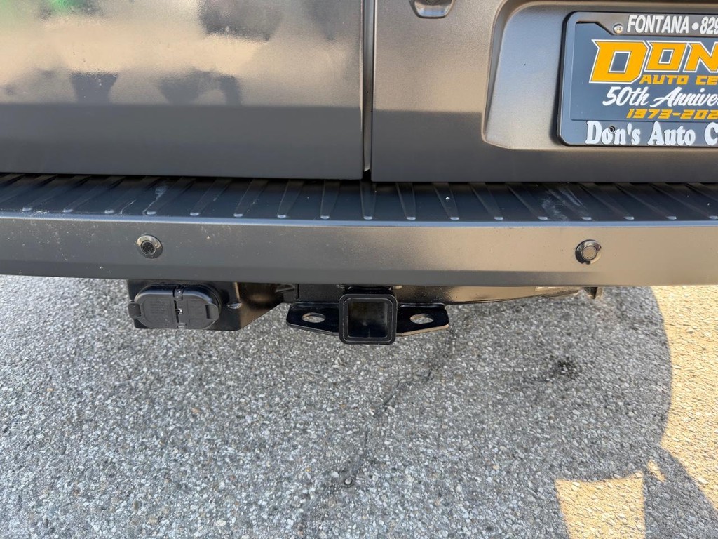 Ford Transit 350 Vehicle Full-screen Gallery Image 42