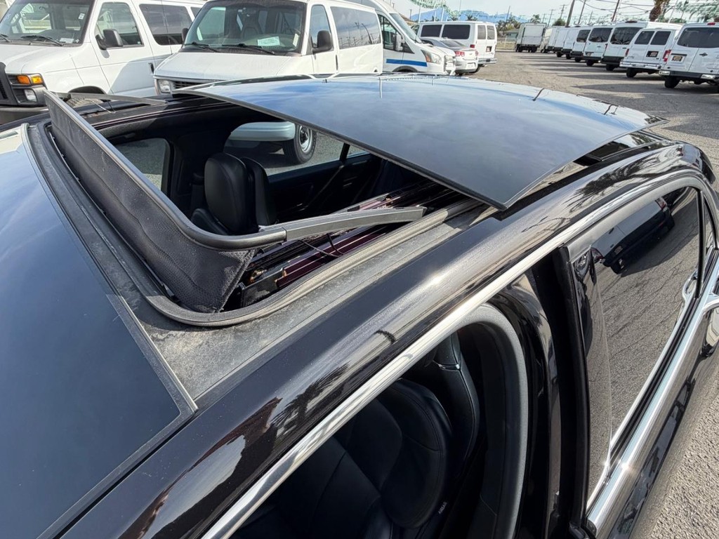 Lincoln Continental Vehicle Full-screen Gallery Image 55