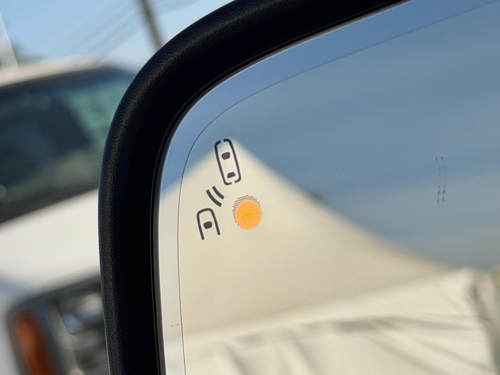 Ford Explorer Vehicle Full-screen Gallery Image 47