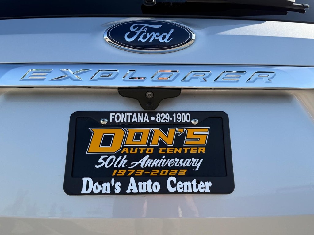 Ford Explorer Vehicle Full-screen Gallery Image 53