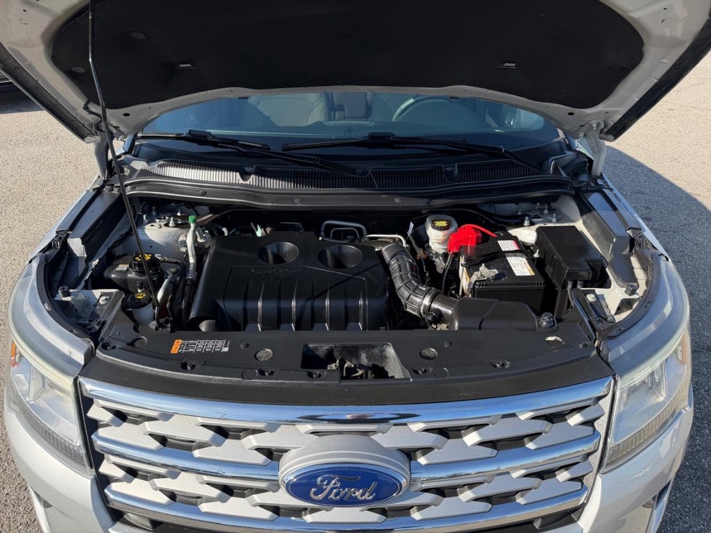 Ford Explorer Vehicle Full-screen Gallery Image 67