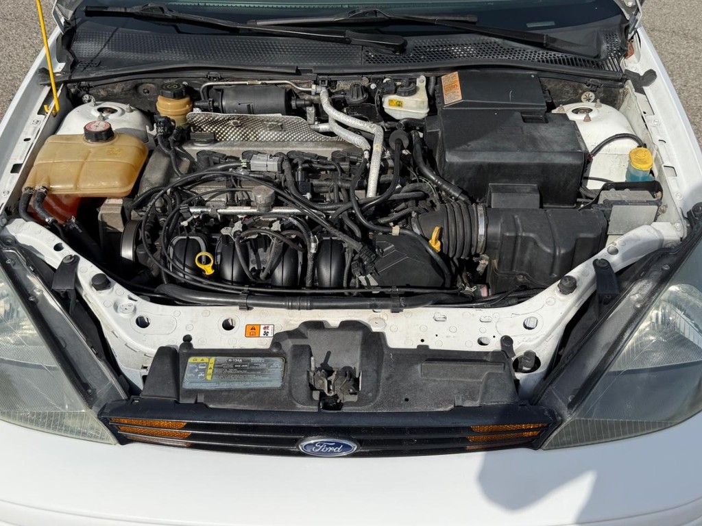 Ford Focus Vehicle Full-screen Gallery Image 37