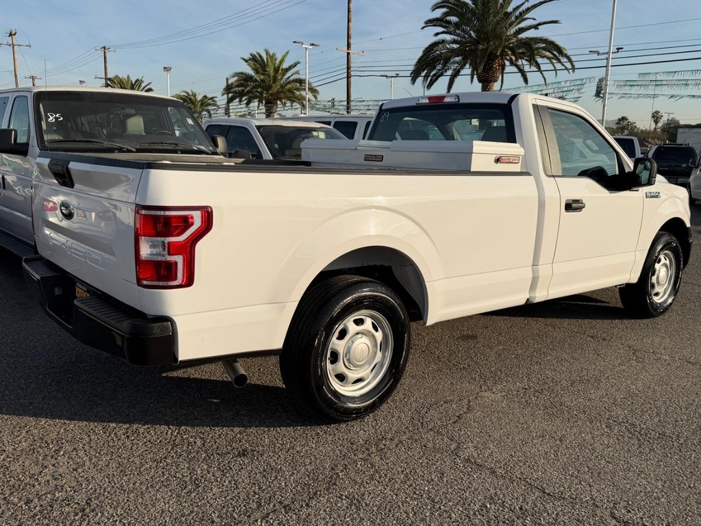 Ford F-150 Vehicle Full-screen Gallery Image 06