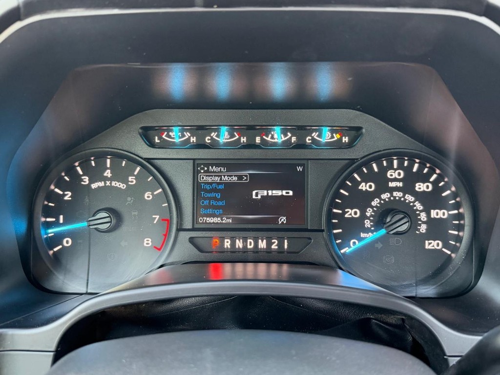 Ford F-150 Vehicle Full-screen Gallery Image 28