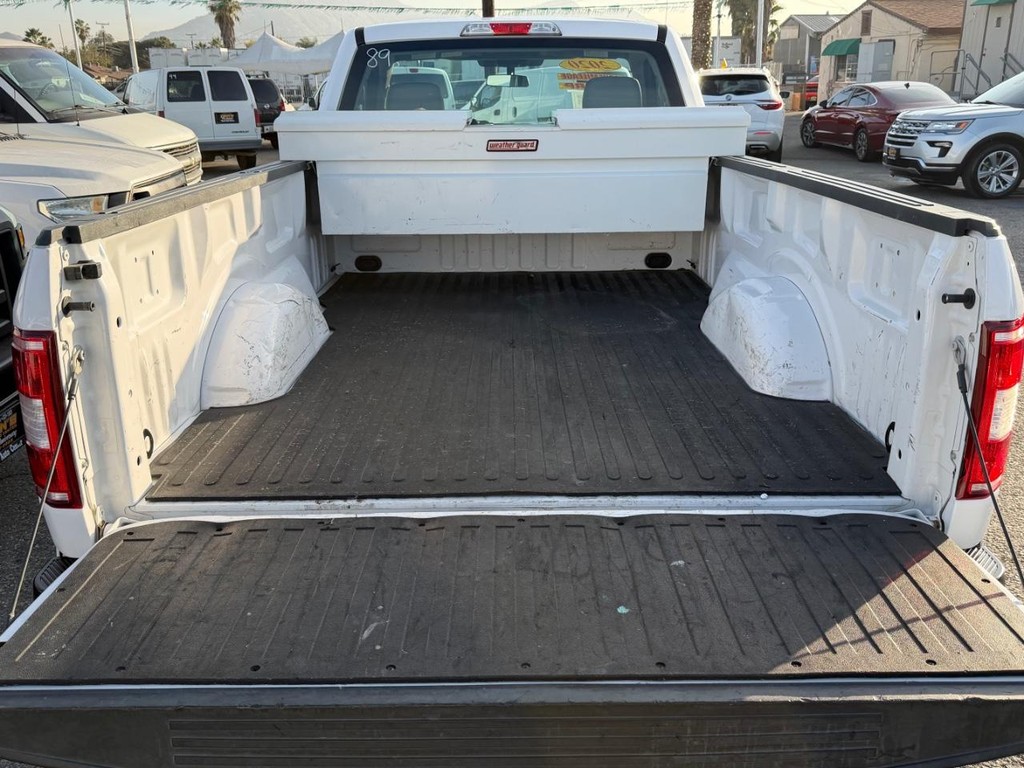 Ford F-150 Vehicle Full-screen Gallery Image 33