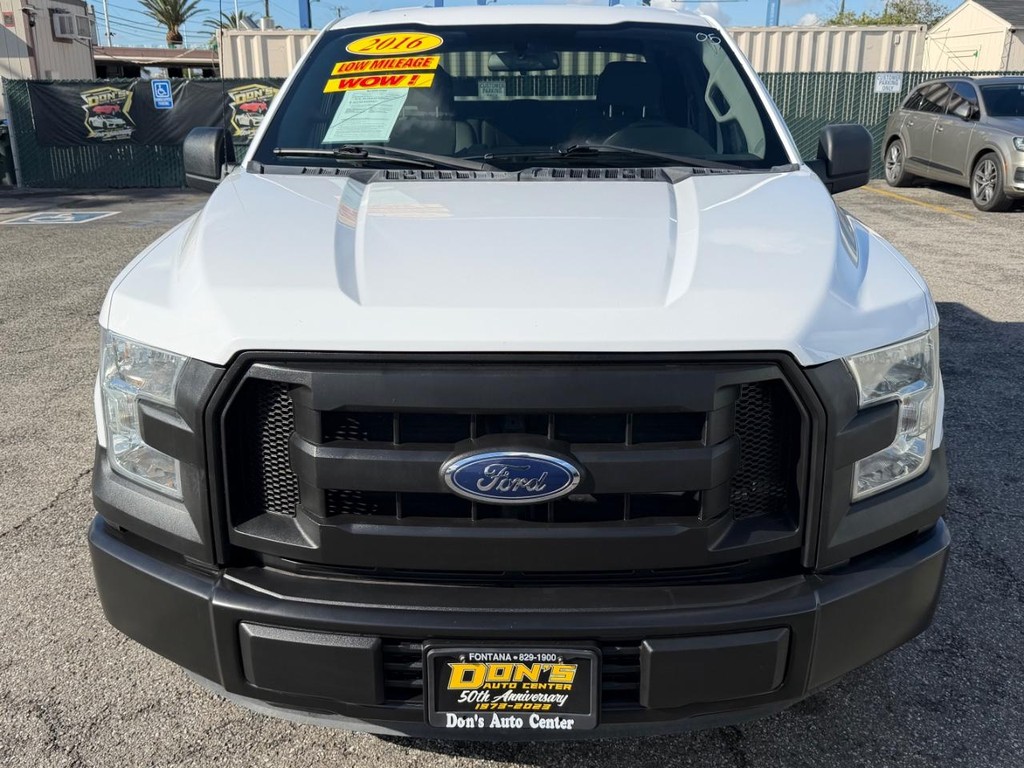 Ford F-150 Vehicle Full-screen Gallery Image 14