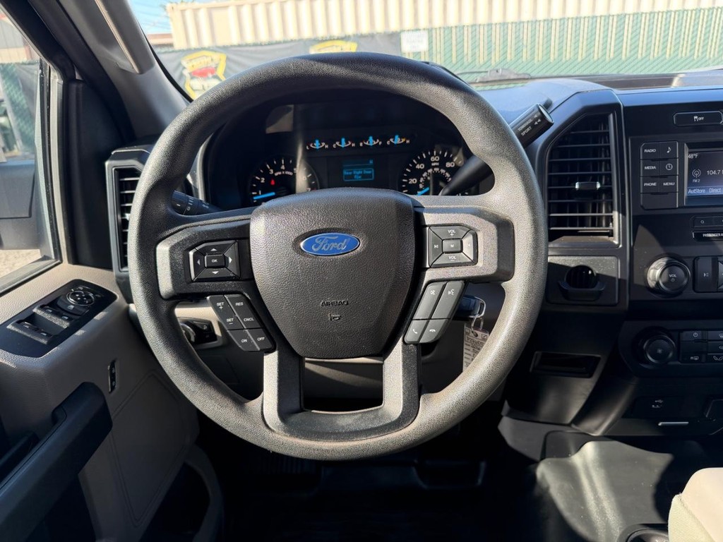 Ford F-150 Vehicle Full-screen Gallery Image 33