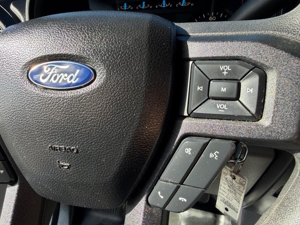 Ford F-150 Vehicle Full-screen Gallery Image 35