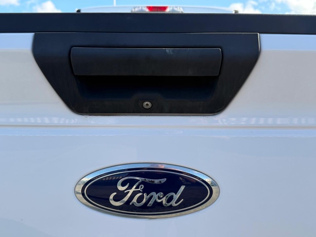 Ford F-150 Vehicle Full-screen Gallery Image 40