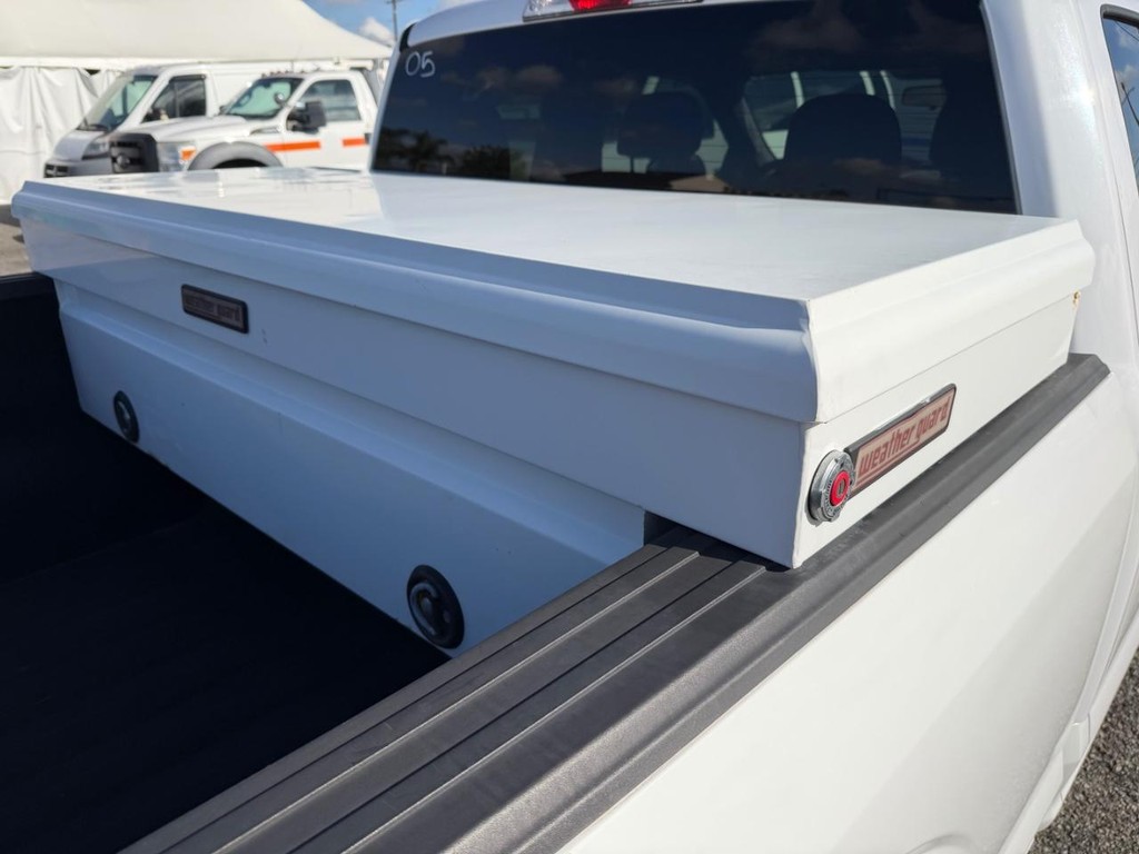 Ford F-150 Vehicle Full-screen Gallery Image 42