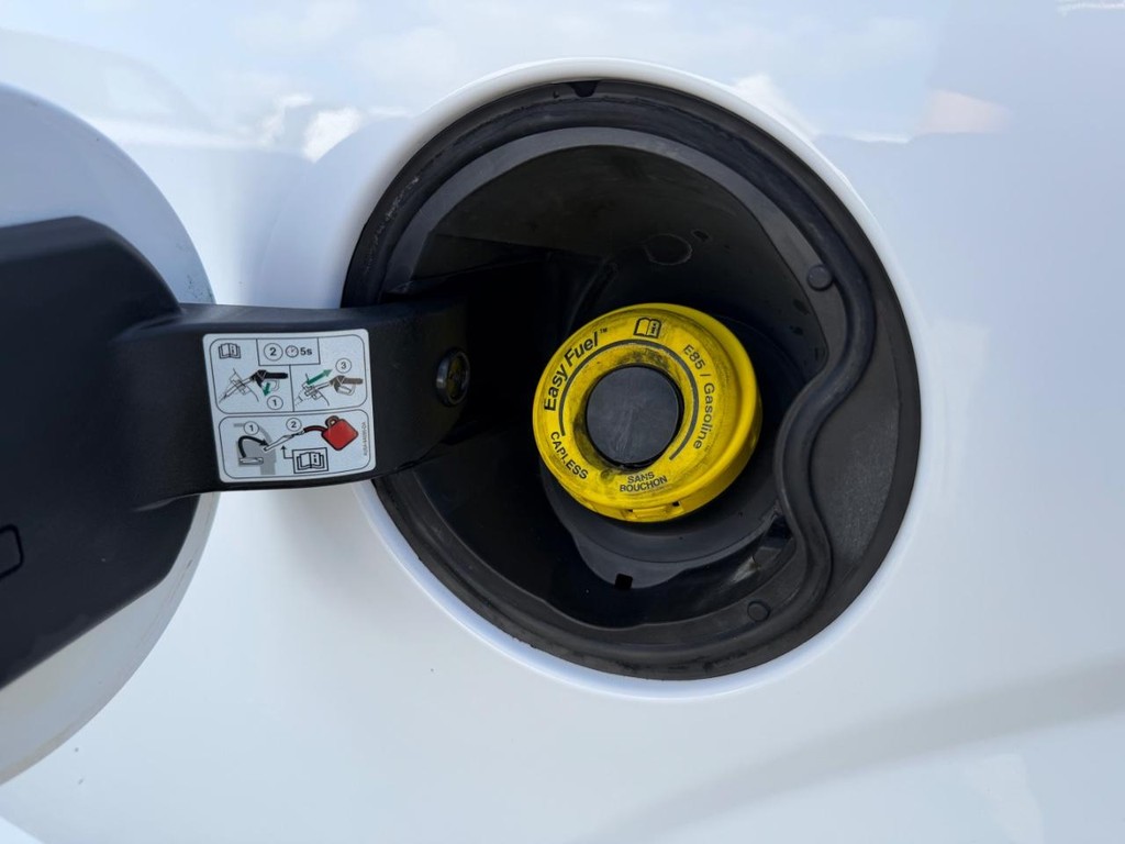 Ford F-150 Vehicle Full-screen Gallery Image 46