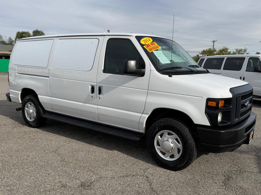 Ford E-250 Cargo Van Vehicle Full-screen Gallery Image 04