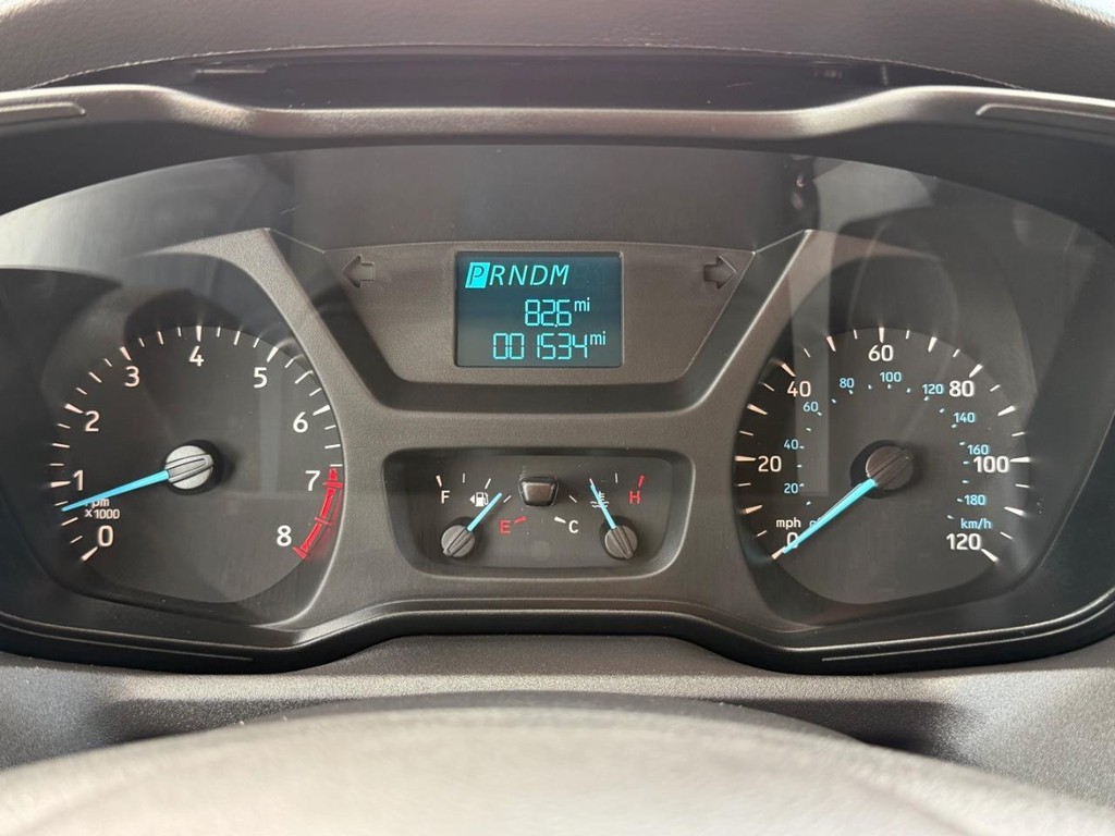 Ford Transit 350 Vehicle Full-screen Gallery Image 28