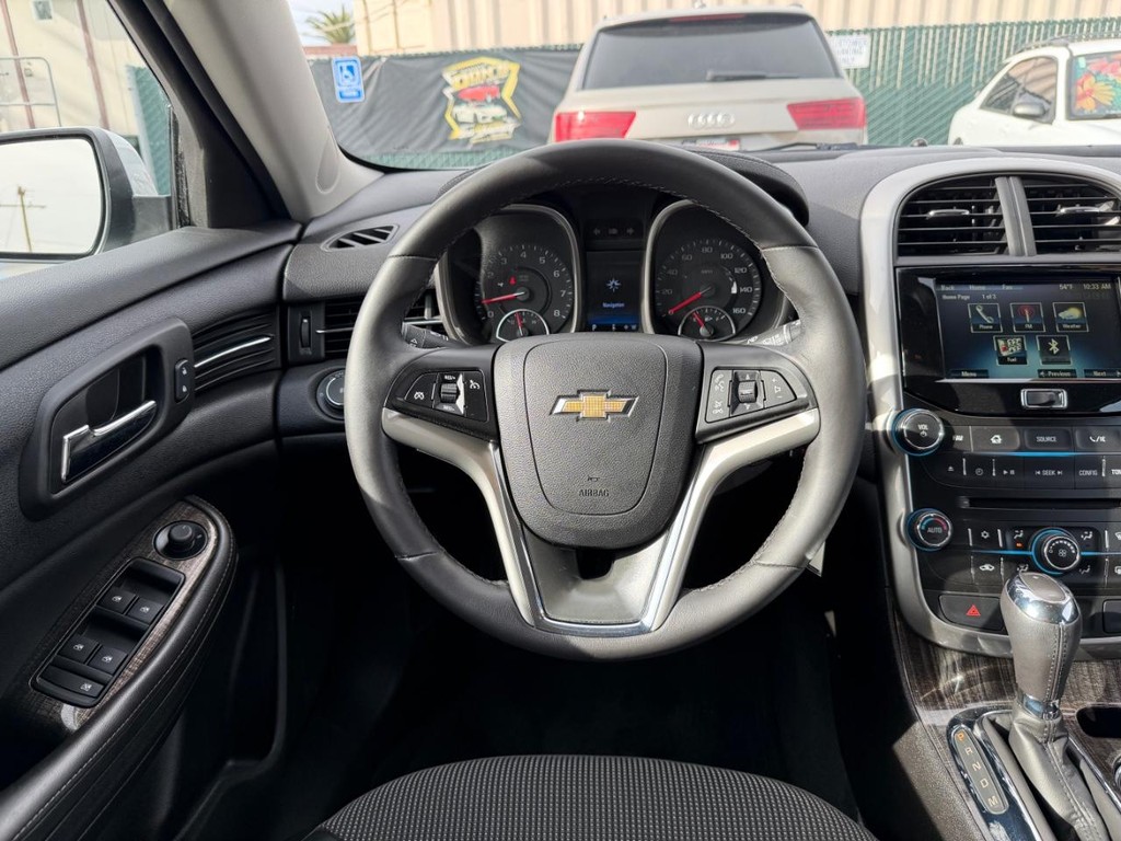 Chevrolet Malibu Vehicle Full-screen Gallery Image 26