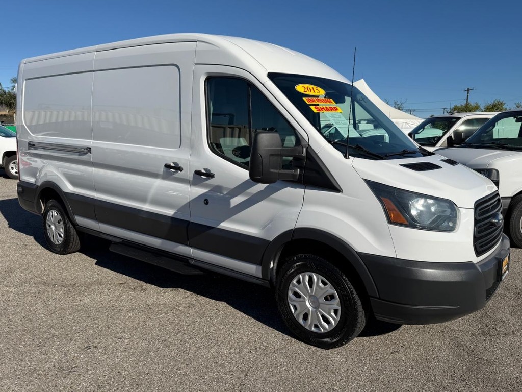 Ford Transit 350 Vehicle Full-screen Gallery Image 04