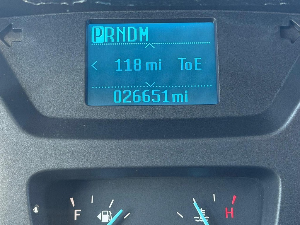 Ford Transit 350 Vehicle Full-screen Gallery Image 33