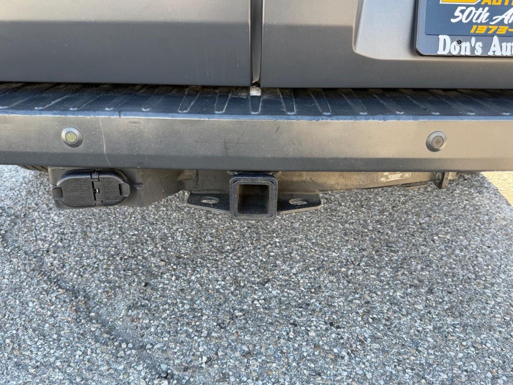 Ford Transit 350 Vehicle Full-screen Gallery Image 40