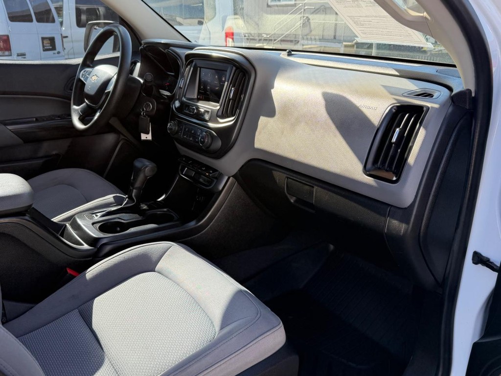 Chevrolet Colorado Vehicle Full-screen Gallery Image 20