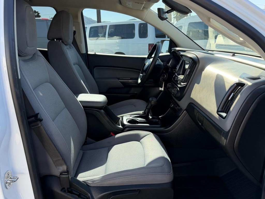 Chevrolet Colorado Vehicle Full-screen Gallery Image 21