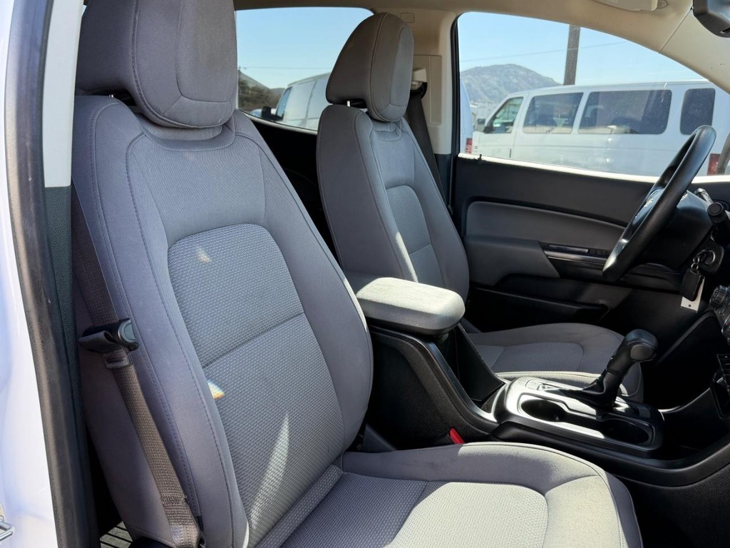 Chevrolet Colorado Vehicle Full-screen Gallery Image 22