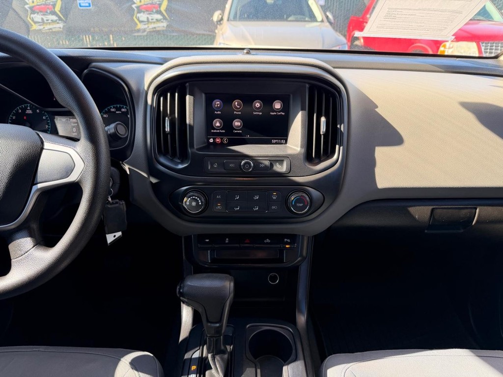 Chevrolet Colorado Vehicle Full-screen Gallery Image 25