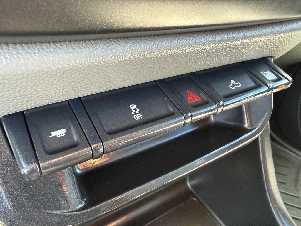 Chevrolet Colorado Vehicle Full-screen Gallery Image 33