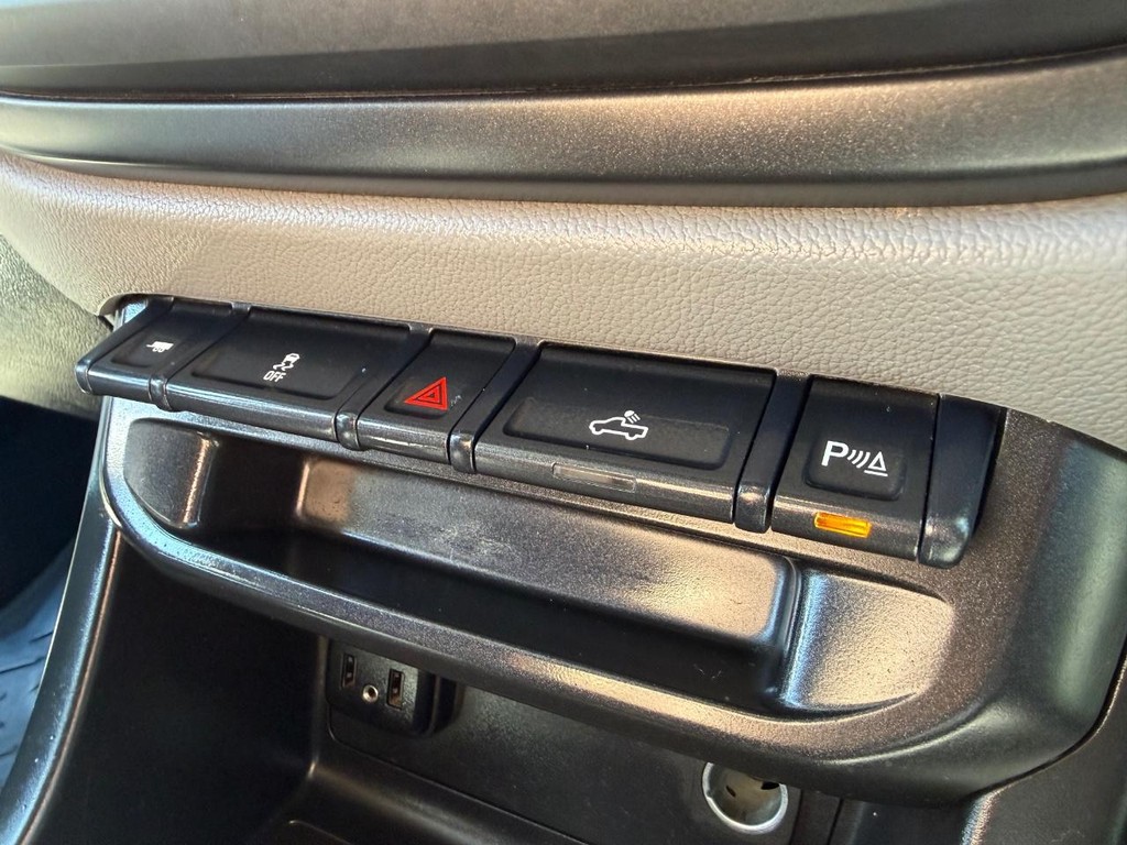 Chevrolet Colorado Vehicle Full-screen Gallery Image 34