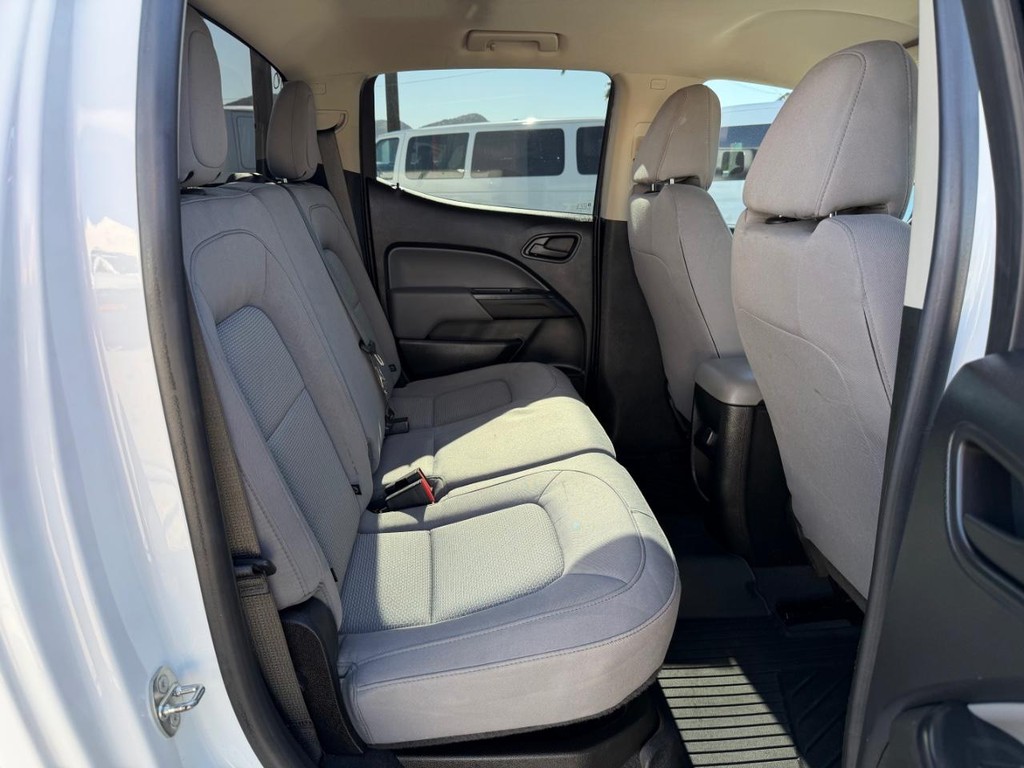 Chevrolet Colorado Vehicle Full-screen Gallery Image 37