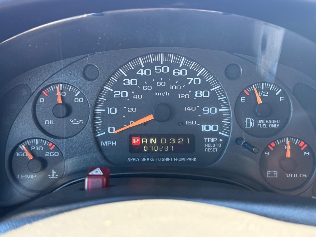 Chevrolet Express 3500 Vehicle Full-screen Gallery Image 28