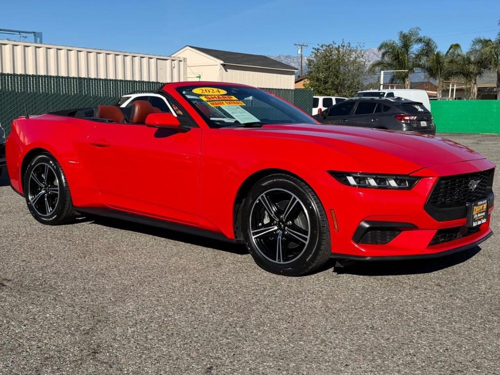 Ford Mustang Vehicle Full-screen Gallery Image 05